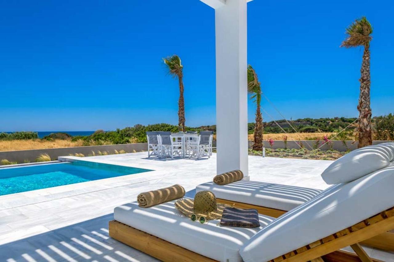 Seashore Beachfront *